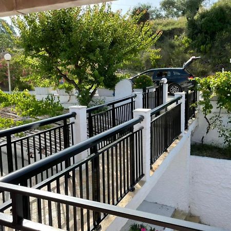 Angelika House 2 Apartment มาราไธอาส ภายนอก รูปภาพ