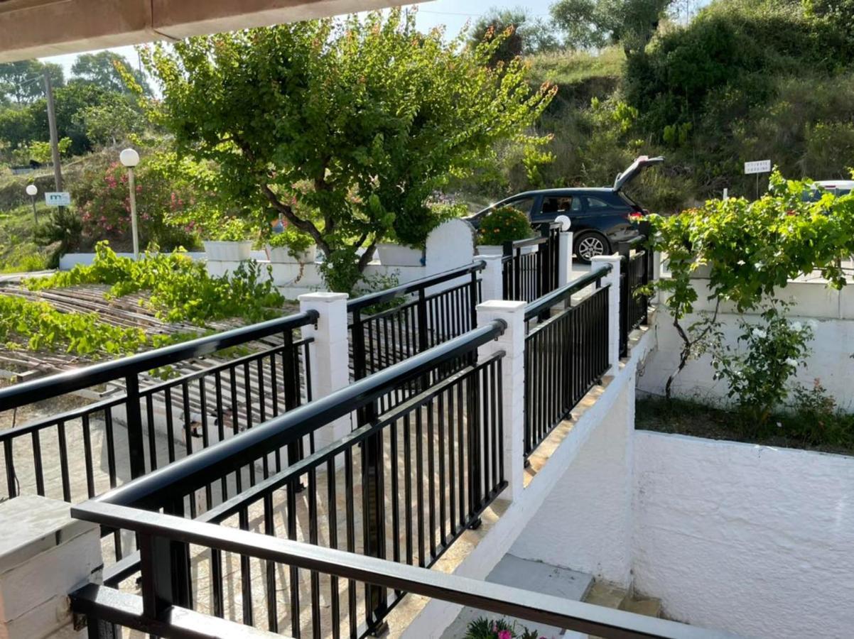Angelika House 2 Apartment มาราไธอาส ภายนอก รูปภาพ